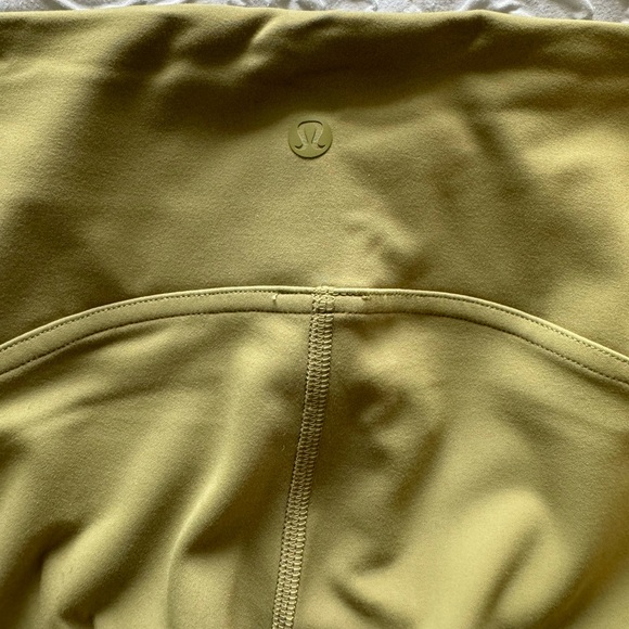 NWOT Lululemon InStill Leggings - Picture 5 of 5